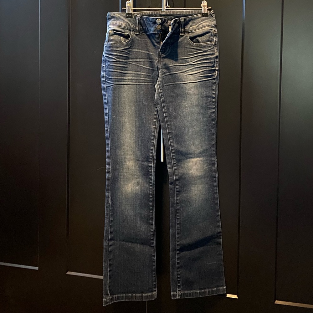 Delia’s dark wash bootcut jeans